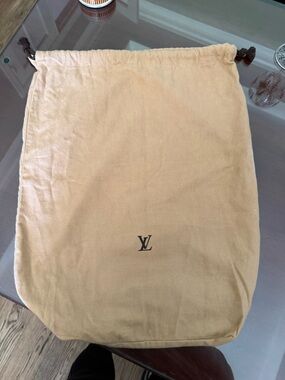 🌼Louis Vuitton Beige Drawstring Pouch with LV Logo🌼